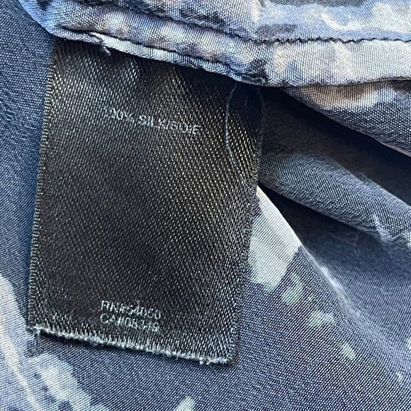 Robbi & Nikki Women's 100% Silk Watercolor Striped Design Open Back Top Size L - Picture 6 of 9